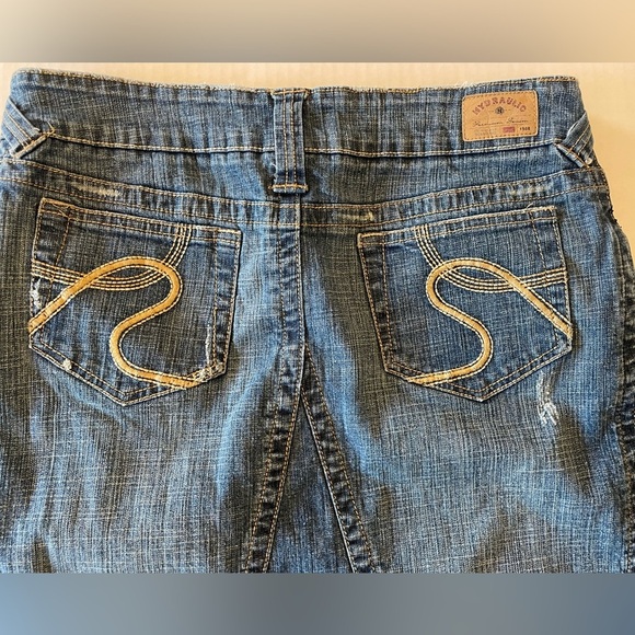 Hydraulic Distressed Raw Hem Denim Skirt Size 9/10 - Picture 4 of 6